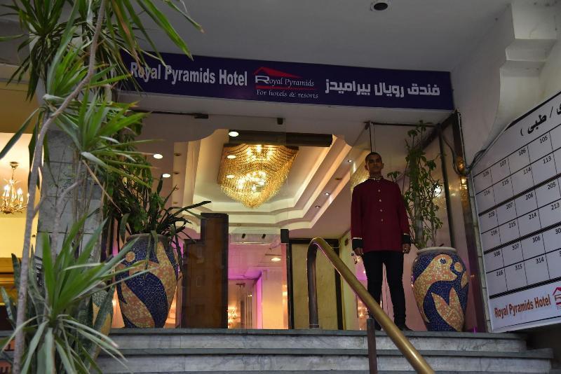 Royal Pyramids Hotel Il Il Cairo Esterno foto