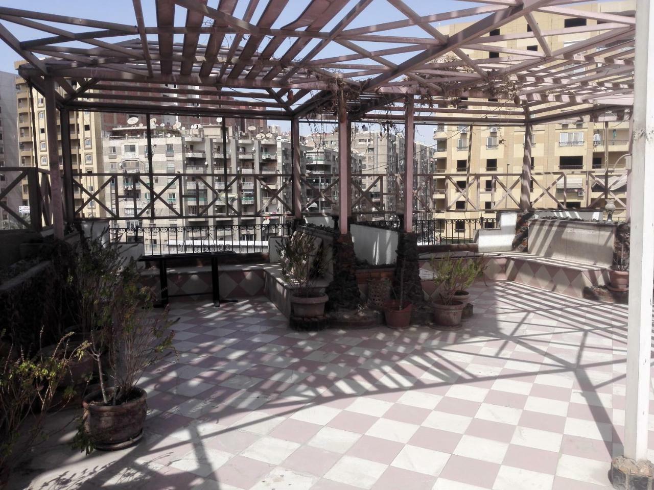 Royal Pyramids Hotel Il Il Cairo Esterno foto